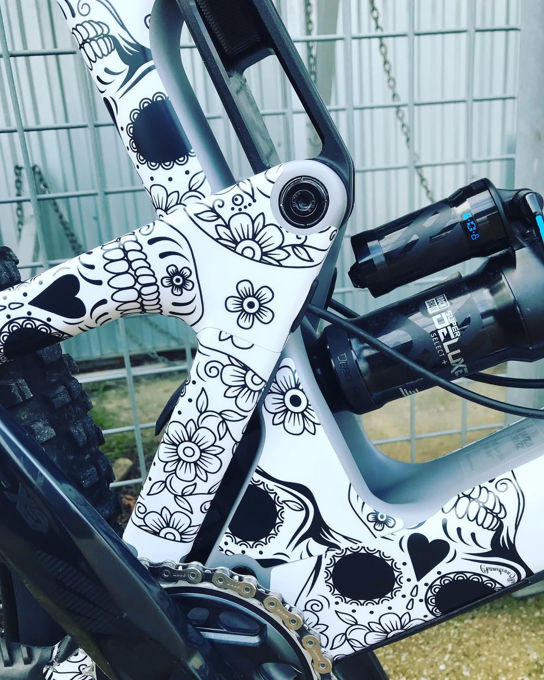 Bike wrapping film applied to the frame